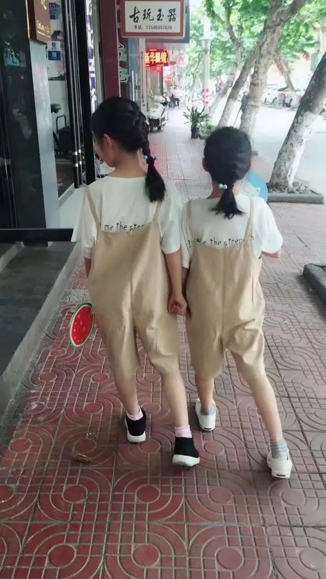 DƬ